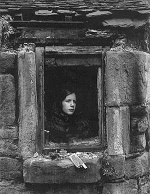 joseph mckenzie: josephine in tenement window, dundee 1970